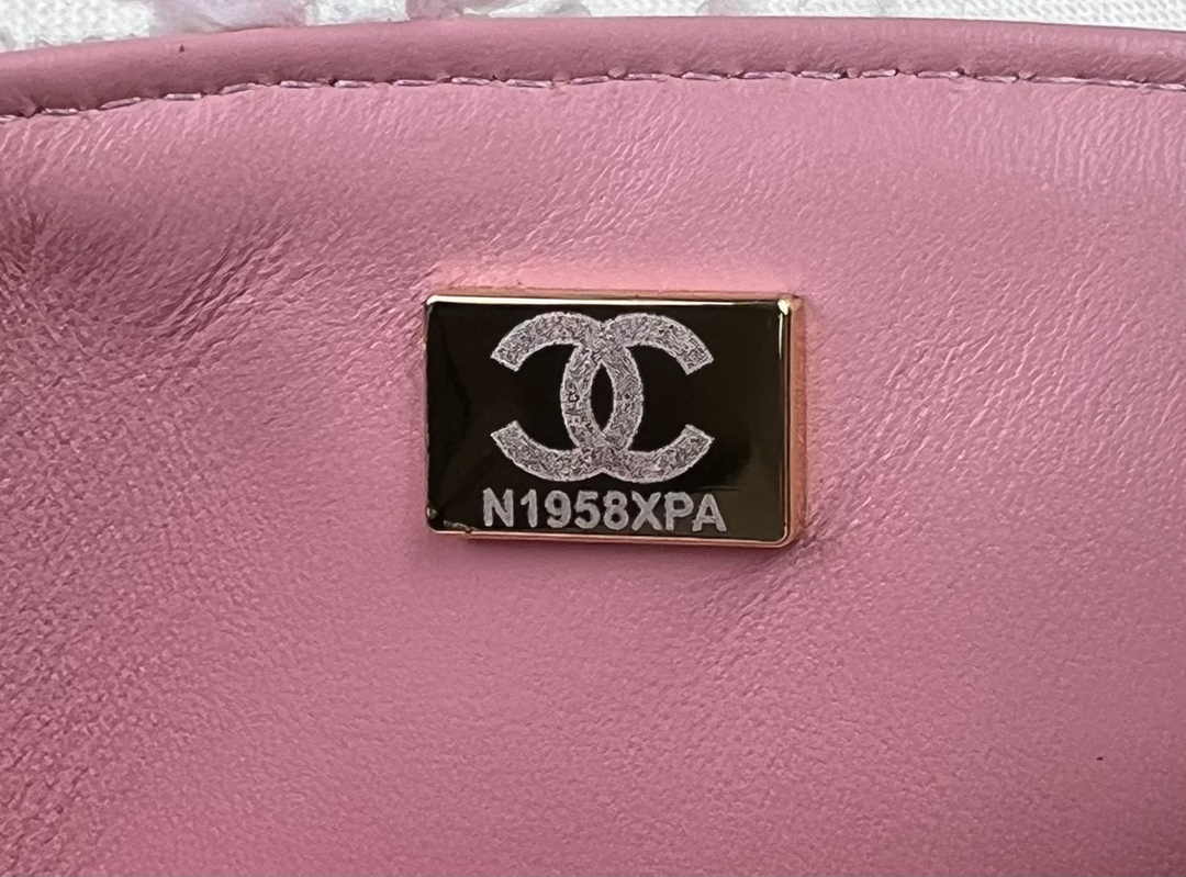 Chanel A01112 Classic Handbag Wool Tweed Gold-Tone Metal Pink