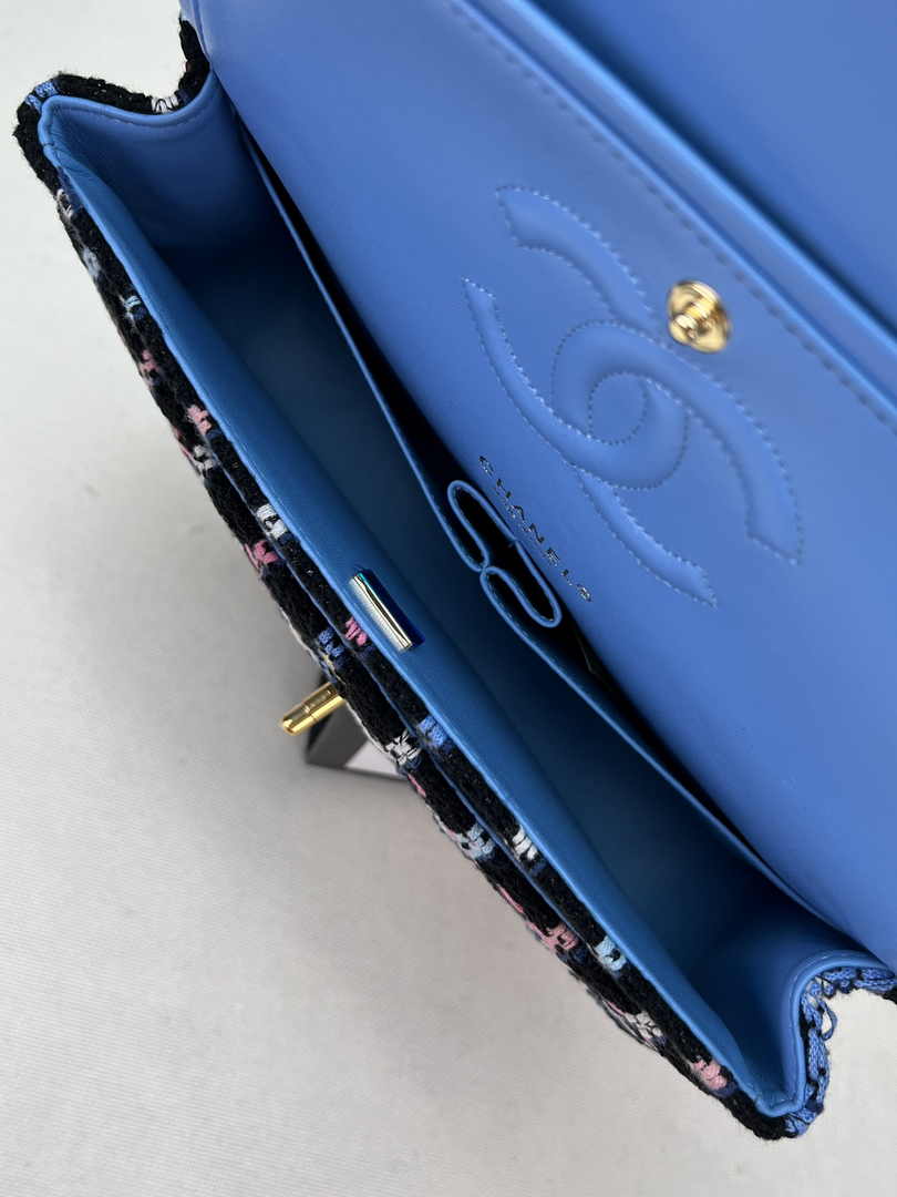 Chanel A01112 Classic Handbag Blue Wool Tweed Gold-Tone Metal