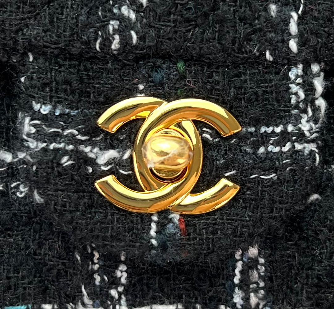 Chanel A01112 Classic Handbag Wool Tweed Gold-Tone Metal Black