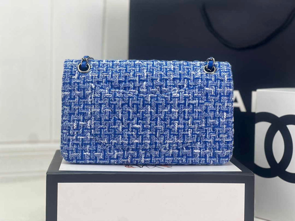 Chanel A01112 Classic Handbag Blue Wool Tweed Gold-Tone Metal
