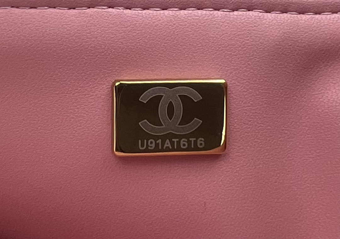 Chanel A01112 Classic Handbag Light Pink Wool Tweed Gold-Tone Metal