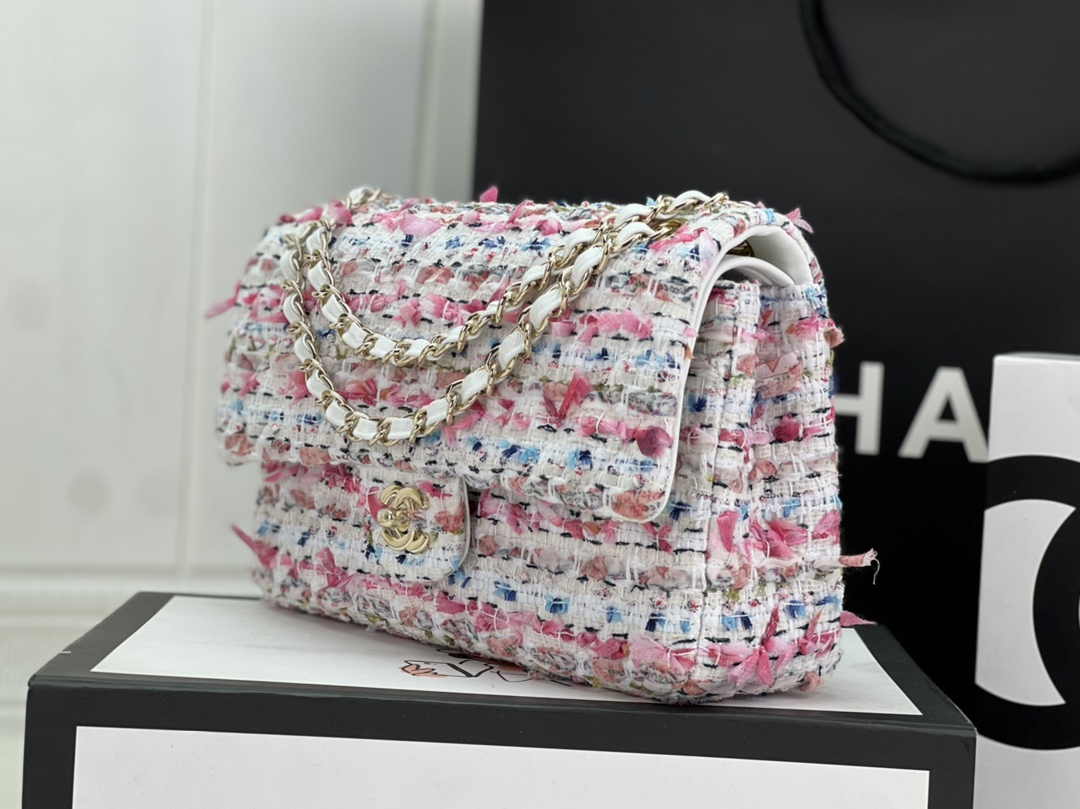Chanel A01112 Classic Handbag Wool Tweed Gold-Tone Metal Beige