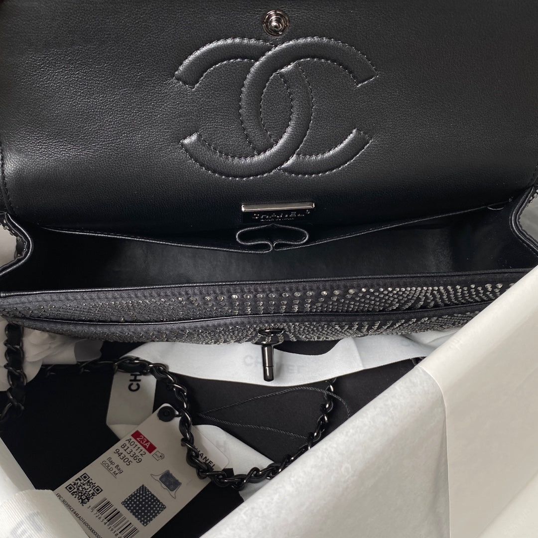 Chanel A01112 Classic Handbag Tweed Black