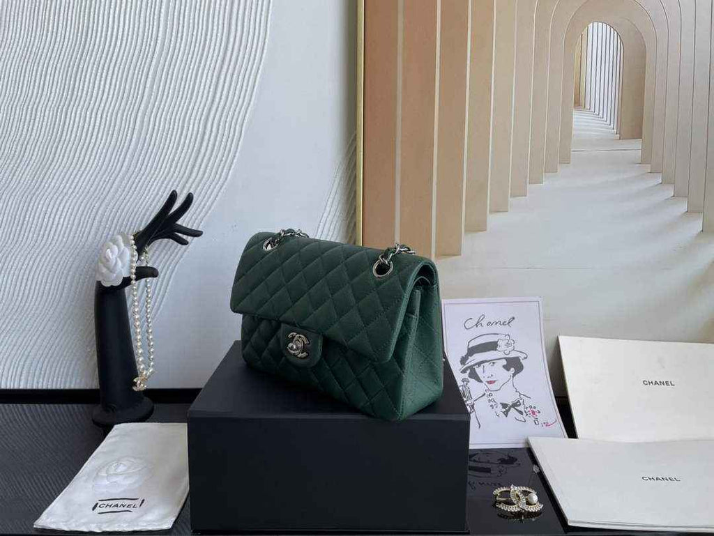 Chanel  A01113 Small Classic Handbag Grained Shiny Calfskin Dark Green Silver