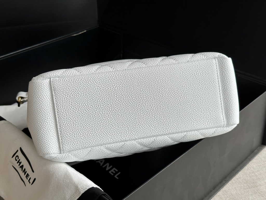 Chanel A50994 Matelasse PST Chain Tote Bag Calfskin White