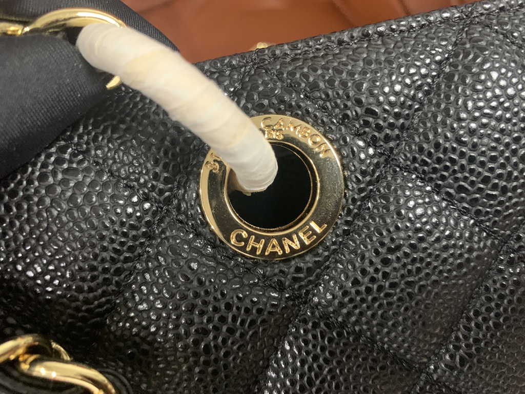 Chanel A50995 Matelasse GST Chain Tote Bag Calfskin Black Gold