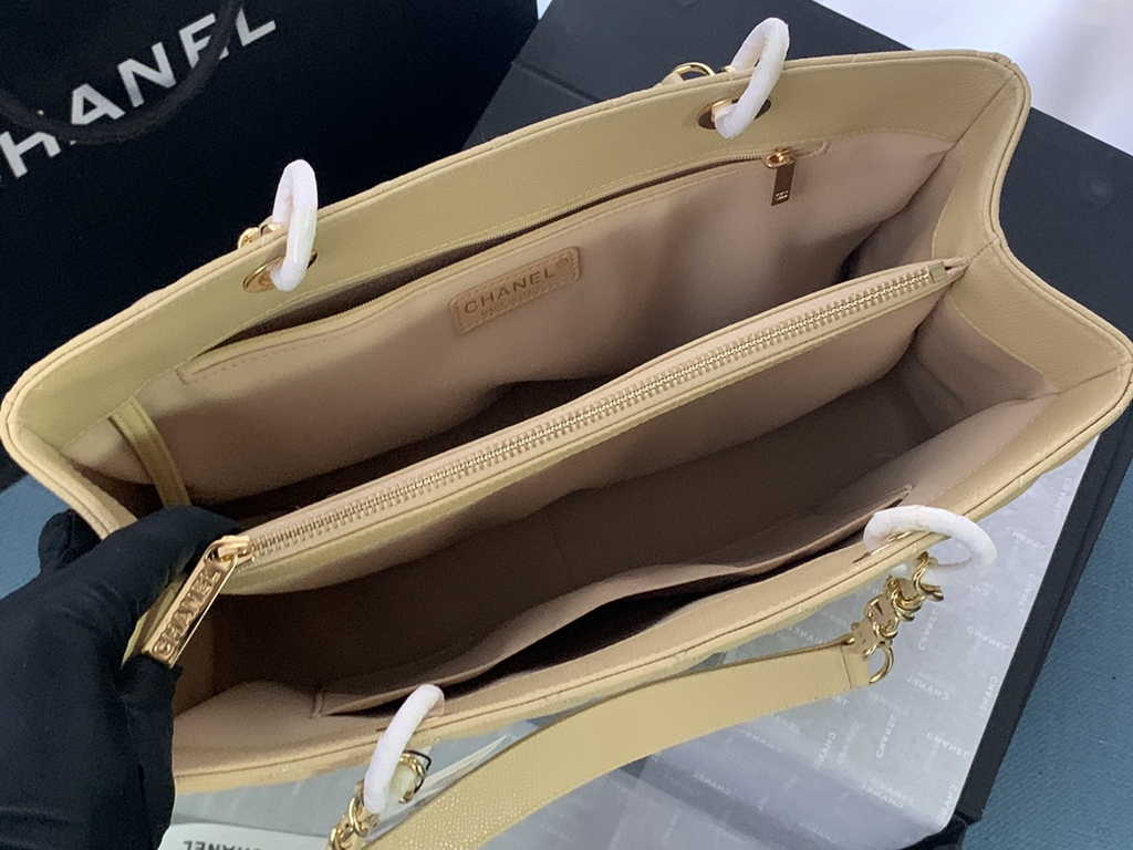 Chanel A50995 Matelasse GST Chain Tote Bag Calfskin Apricot Gold