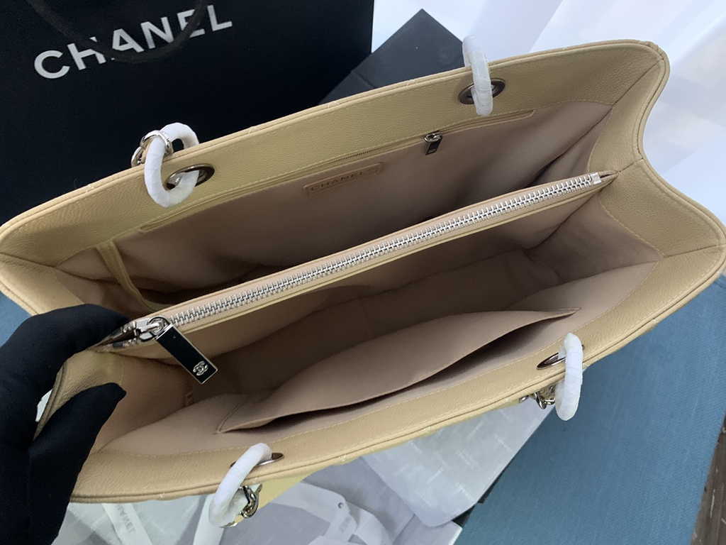 Chanel A50995 Matelasse GST Chain Tote Bag Calfskin Apricot Silver