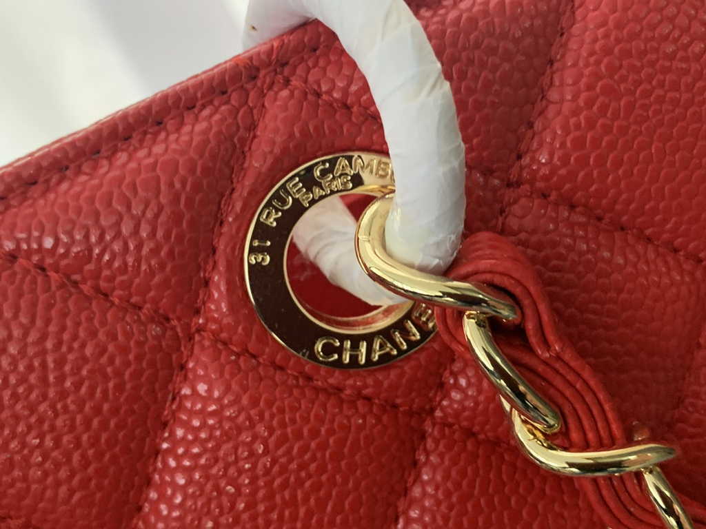 Chanel A50995 Matelasse GST Chain Tote Bag Calfskin Red Gold