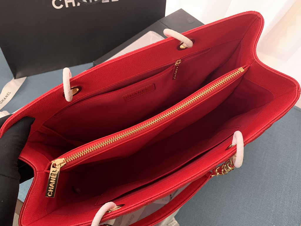 Chanel A50995 Matelasse GST Chain Tote Bag Calfskin Red Gold