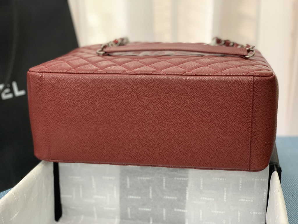 Chanel A50995 Matelasse GST Chain Tote Bag Calfskin Wine Red Silver