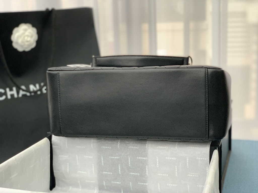Chanel A50995 Matelasse GST Chain Tote Bag Lambskin Black Silver