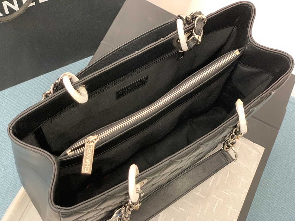 Chanel A50995 Matelasse GST Chain Tote Bag Lambskin Black Silver