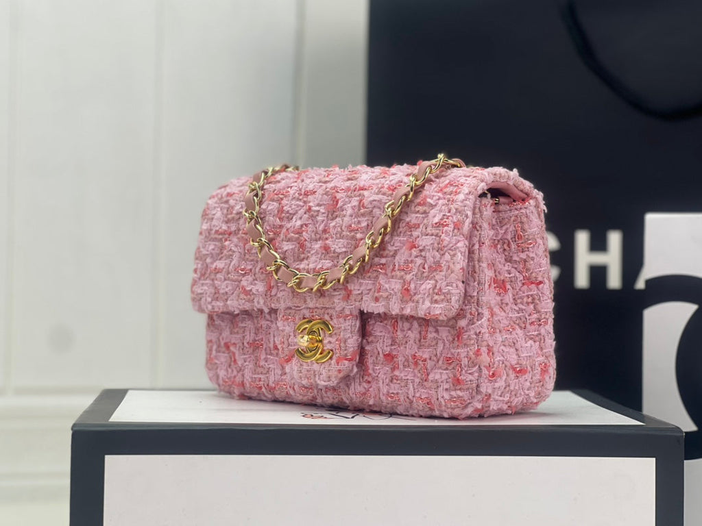 Chanel A69900 Mini Flap Bag Light Pink Tweed Gold-Tone Metal