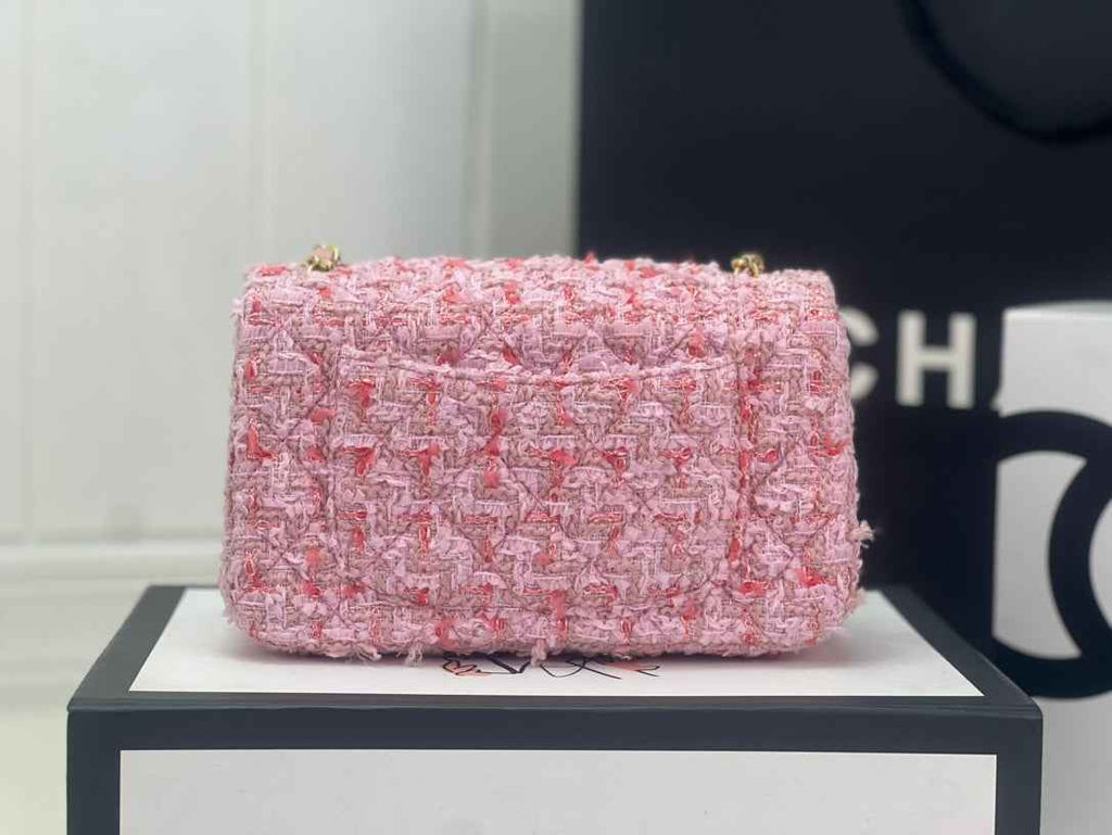 Chanel A69900 Mini Flap Bag Light Pink Tweed Gold-Tone Metal