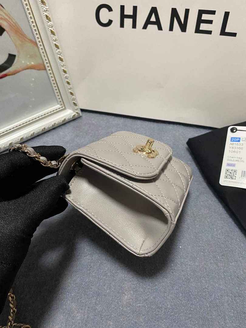 Chanel A81633 Clutch with Chain Lambskin Gray