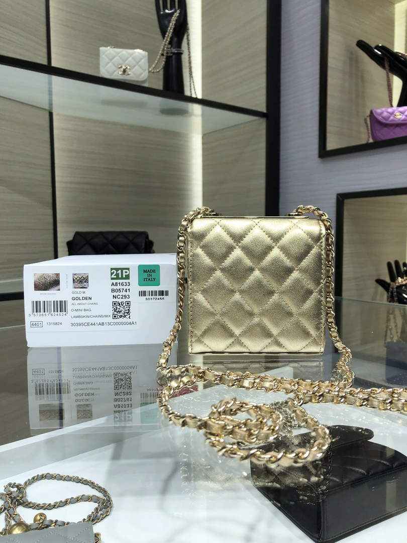 Chanel A81633 Clutch with Chain Lambskin Gold