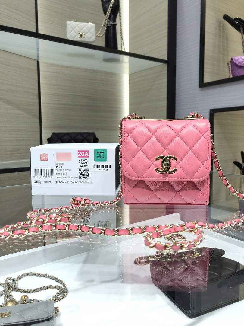 Chanel A81633 Clutch with Chain Lambskin Pink