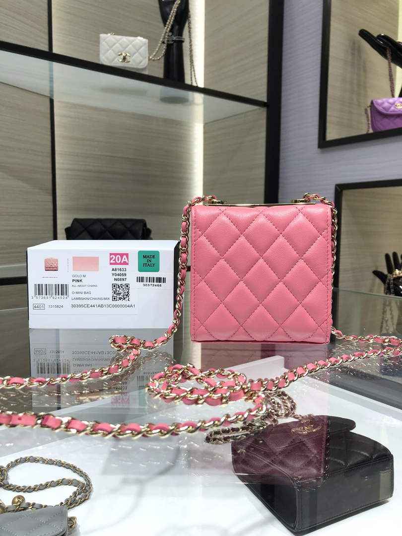 Chanel A81633 Clutch with Chain Lambskin Pink