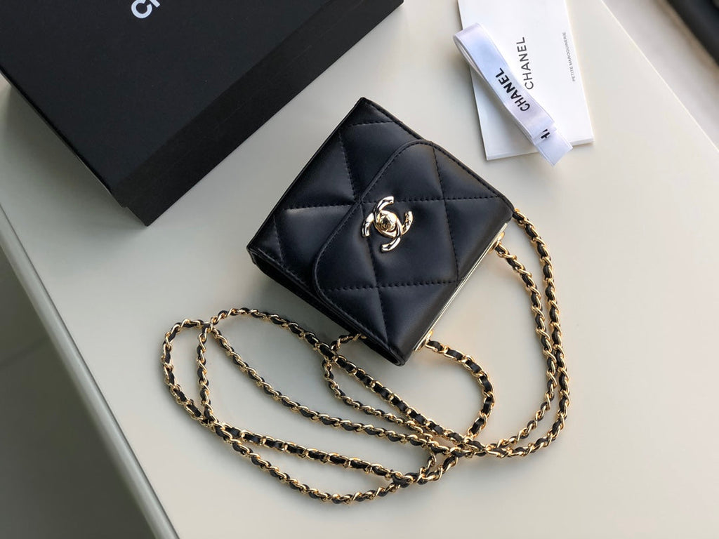 Chanel A81633 Clutch with Chain Lambskin black