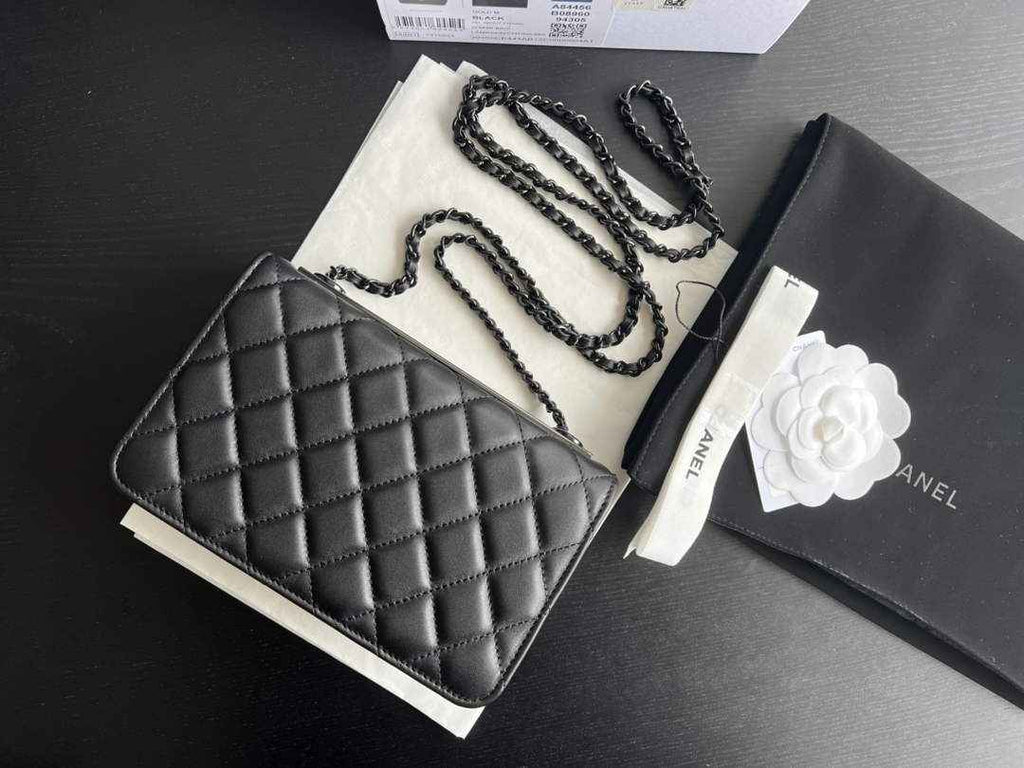 Chanel A84456 Chevron Trendy CC Wallet On Chain Bag Lambskin Black