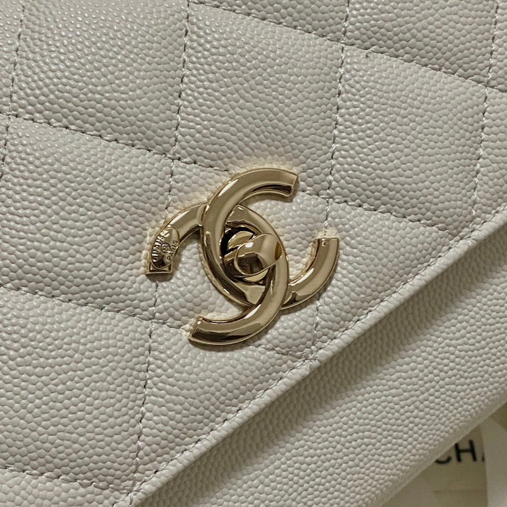 Chanel A93749 Messenger Bag Calfskin Gold Hardware White