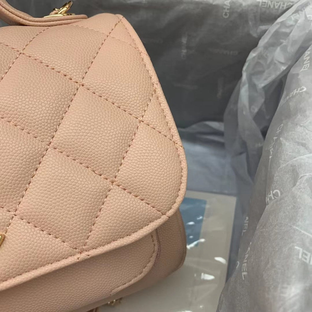 Chanel A93749 Messenger Bag Calfskin Gold Hardware Light Pink