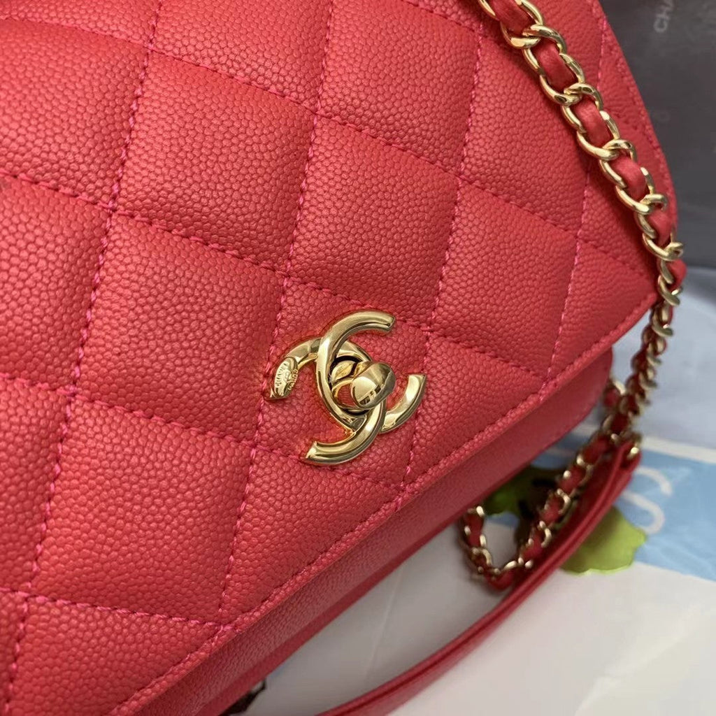 Chanel A93749 Messenger Bag Calfskin Gold Hardware Red