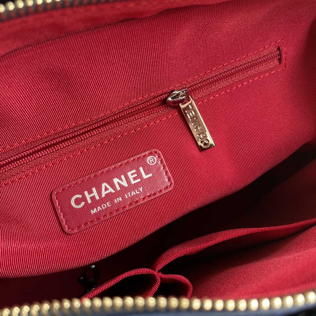 Chanel A93824 Gabrielle Large Hobo Bag Leather navy blue