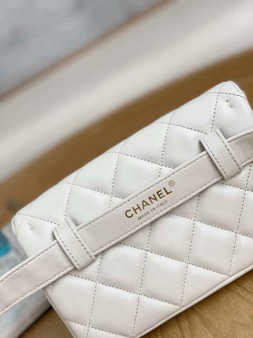 Chanel Waist bag A99009 Lambskin White Gold