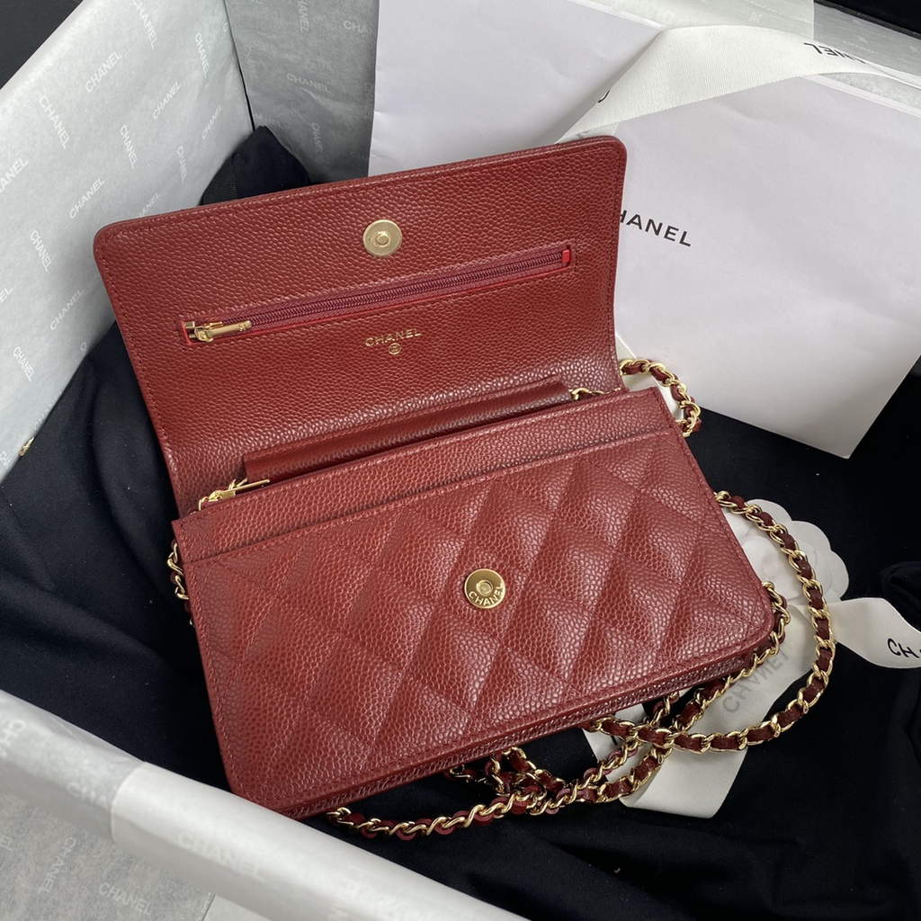 Chanel AP0250 Classic Wallet on Chain A33814 Grained Calfskin Red