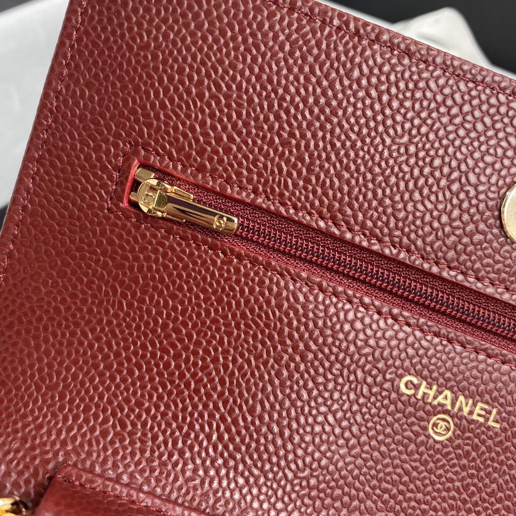 Chanel AP0250 Classic Wallet on Chain A33814 Grained Calfskin Red