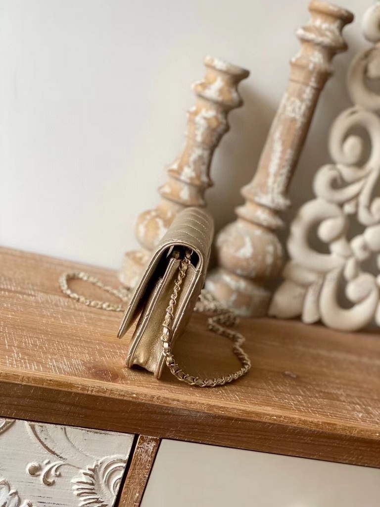 Chanel AP0250 Classic Wallet on Chain A33814 Lambskin Gold