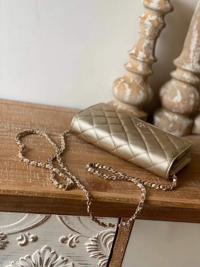 Chanel AP0250 Classic Wallet on Chain A33814 Lambskin Gold