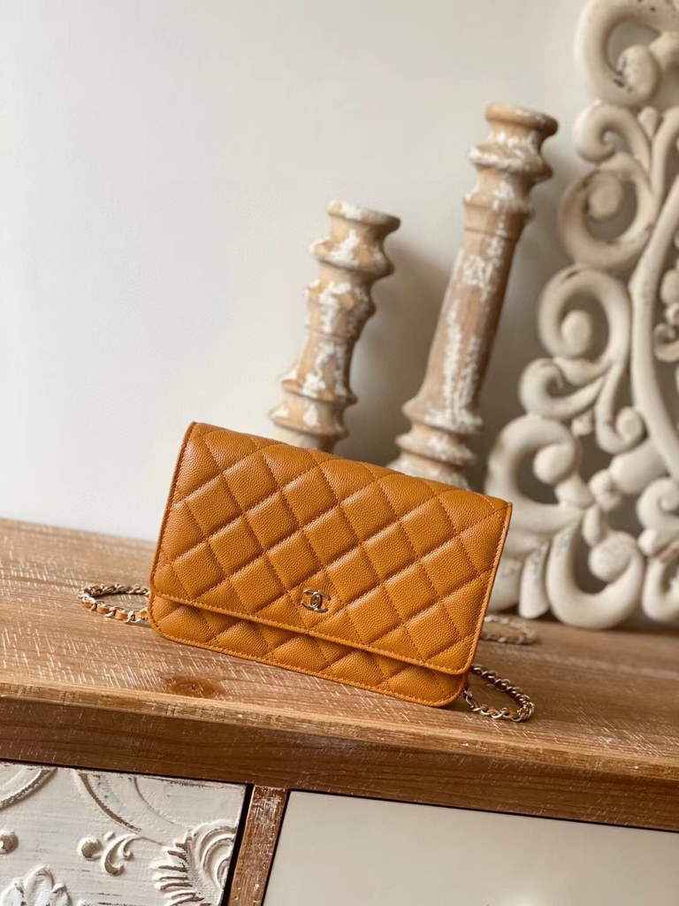 Chanel AP0250 Classic Wallet on Chain A33814 Lambskin Brown