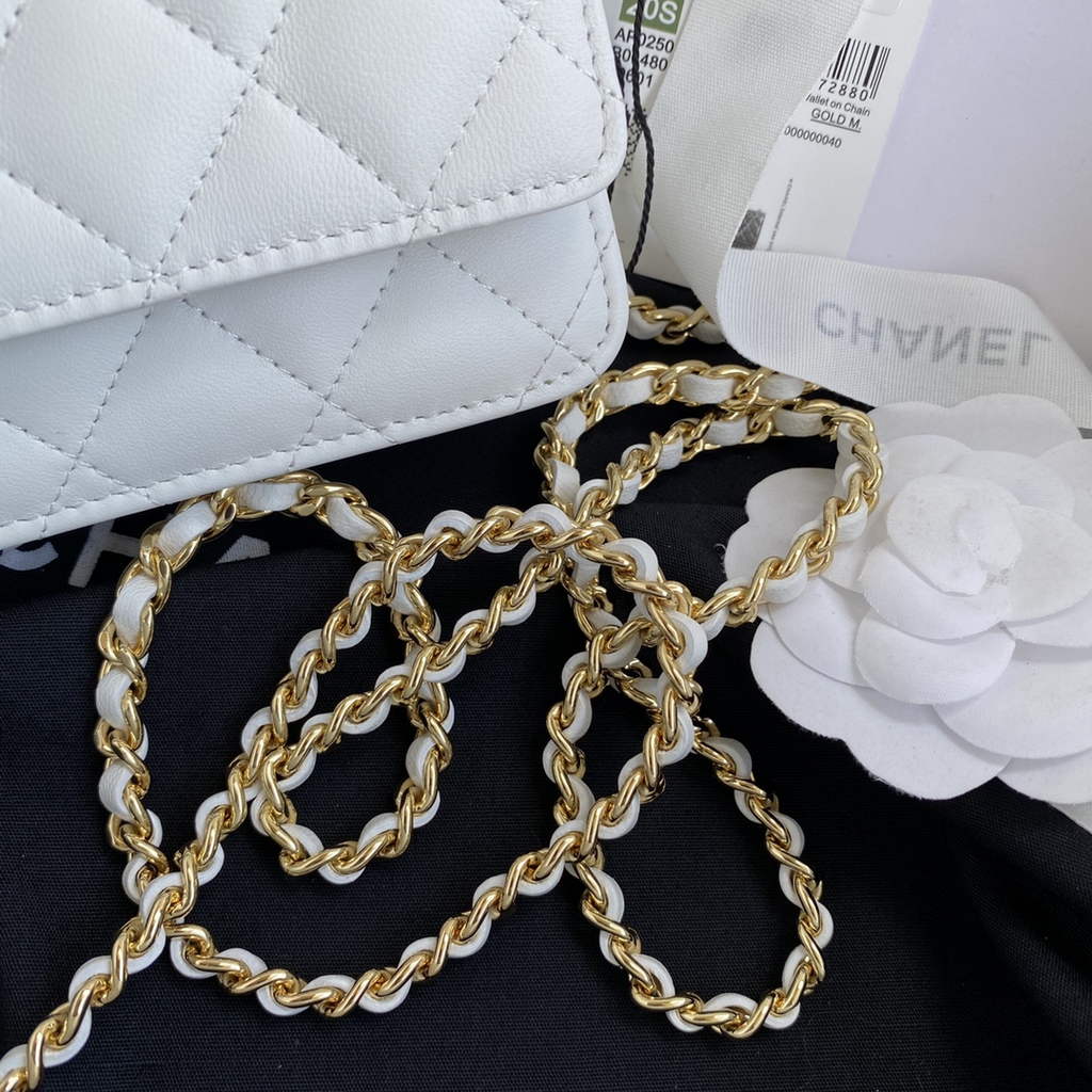 Chanel AP0250 Classic Wallet on Chain A33814 Lambskin White