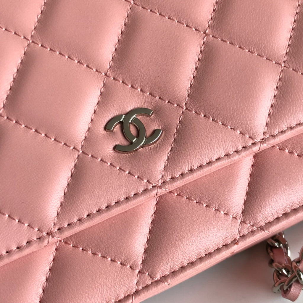 Chanel AP0250 Classic Wallet on Chain A33814 Lambskin Pink Silver