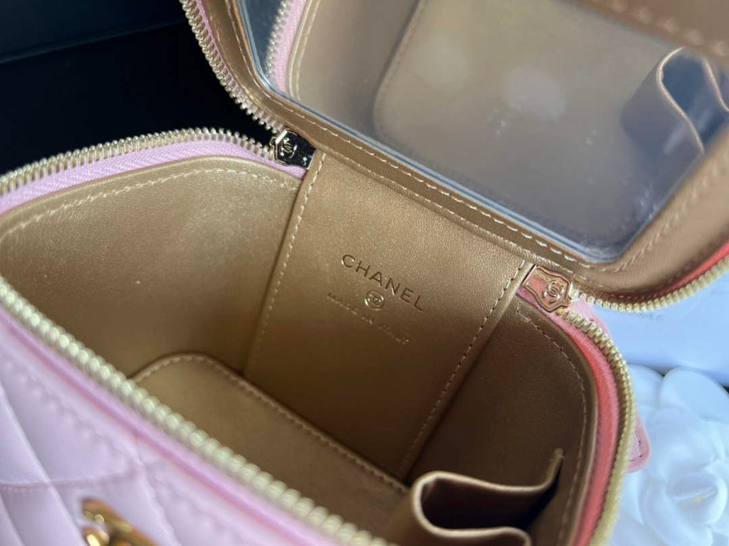 Chanel AP1447 small Vanity with chain lambskin Pink
