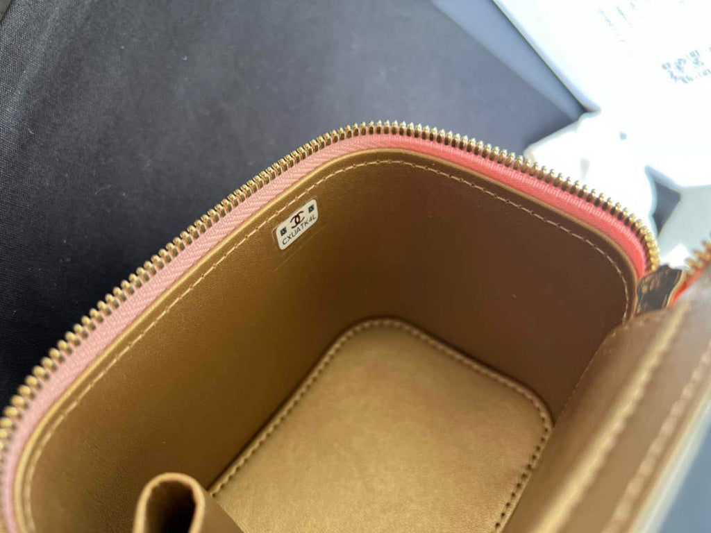 Chanel AP1447 small Vanity with chain lambskin Pink