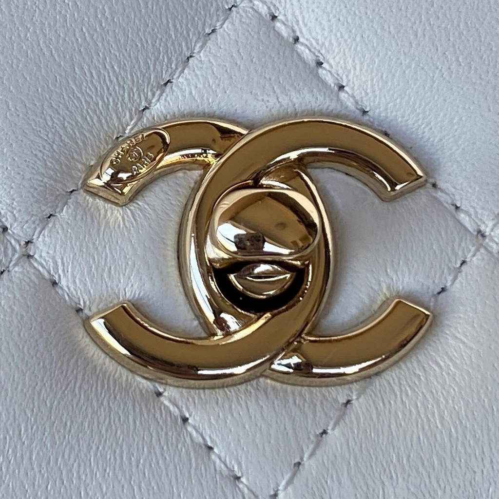 Chanel AP1450 Wallet On Chain Lambskin Enamel gold-tone metal White