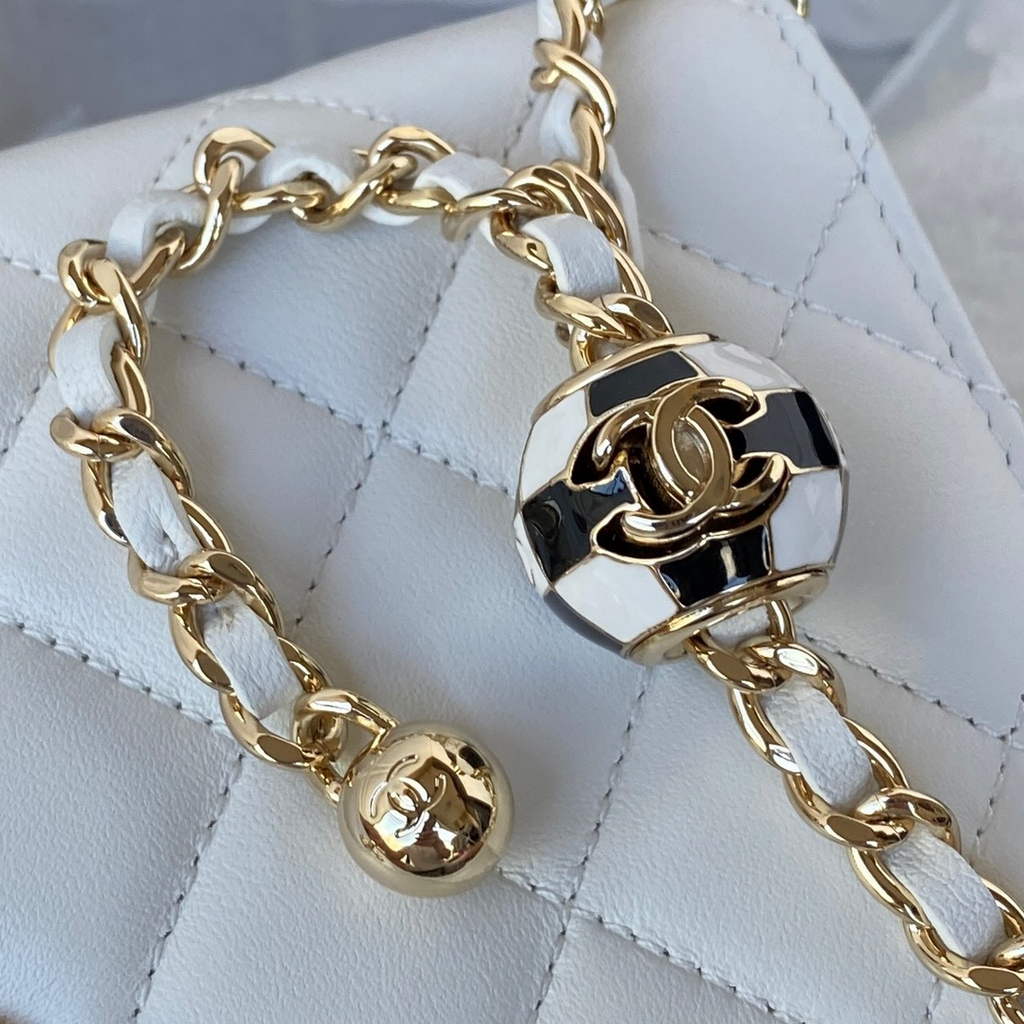 Chanel AP1450 Wallet On Chain Lambskin Enamel gold-tone metal White