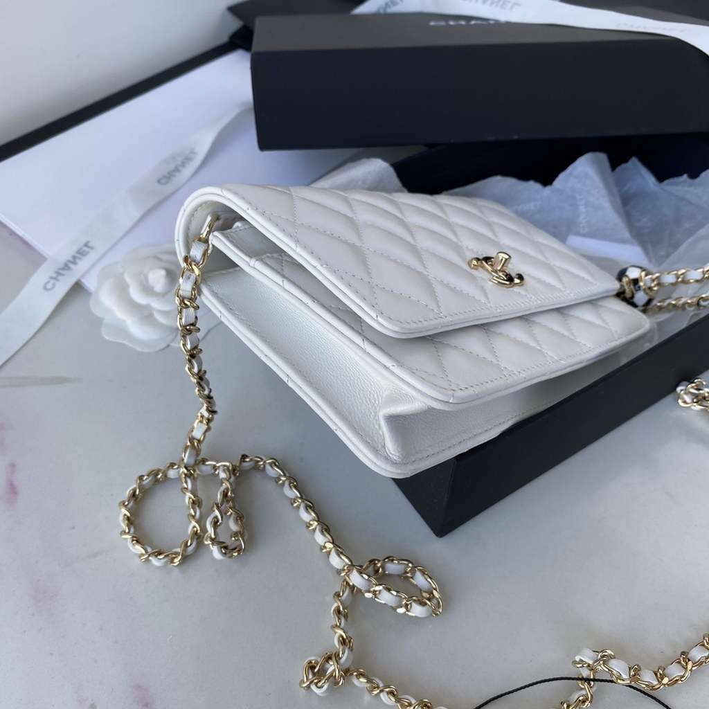 Chanel AP1450 Wallet On Chain Lambskin Enamel gold-tone metal White