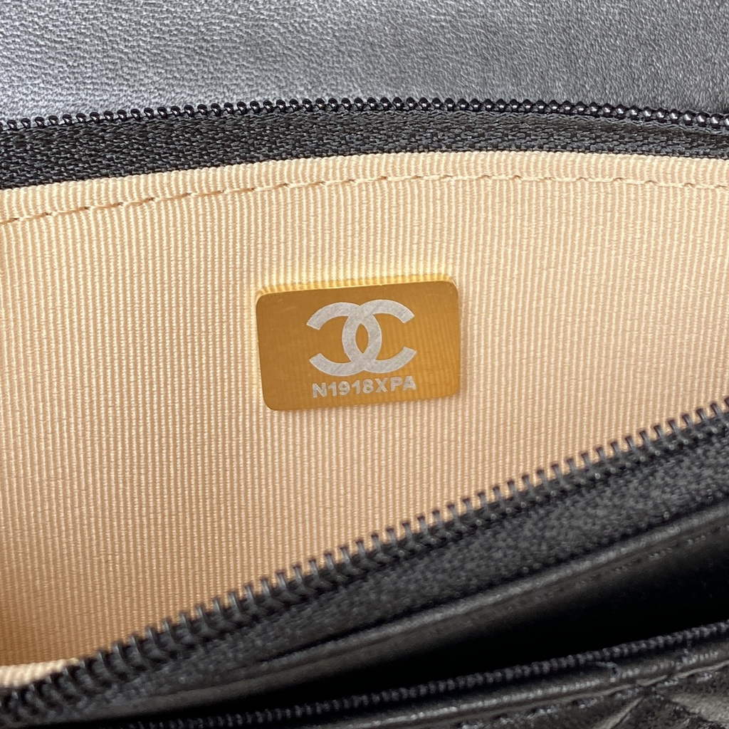 Chanel AP1450 Wallet On Chain Lambskin gold-tone metal black