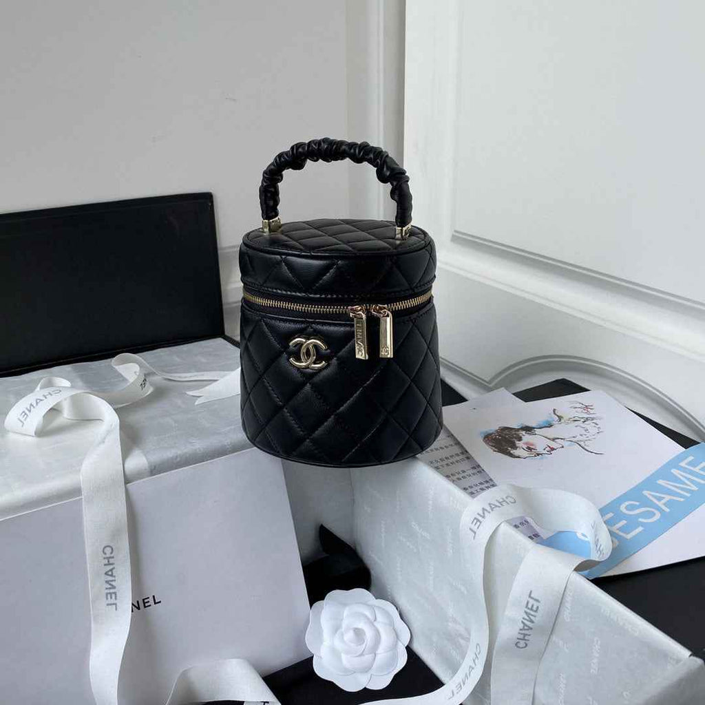 Chanel AP2730 Vanity Case Lambskin Black