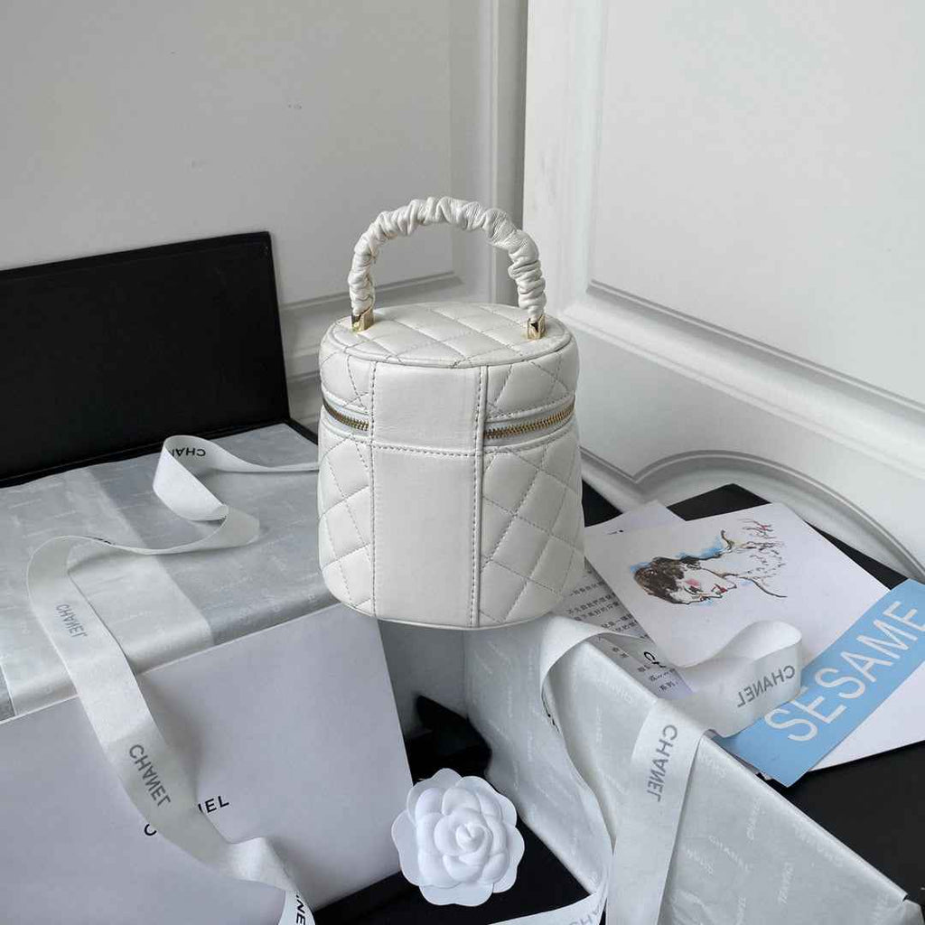 Chanel AP2730 Vanity Case Lambskin White