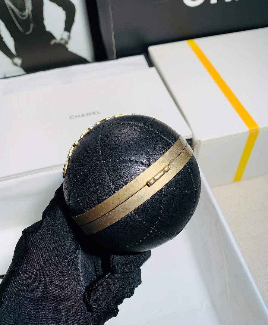 Chanel AP2895 Sphere Minaudiere Lambskin Gold Hardware black