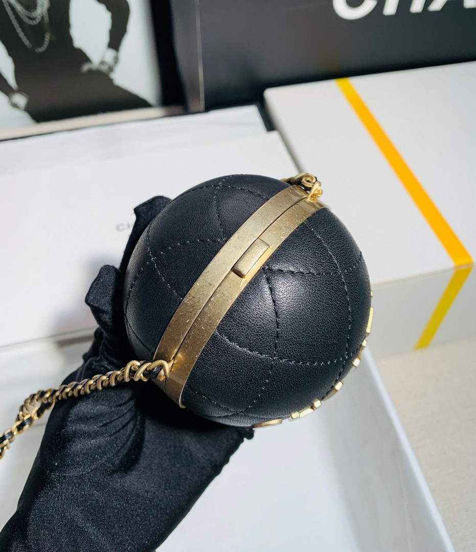 Chanel AP2895 Sphere Minaudiere Lambskin Gold Hardware black