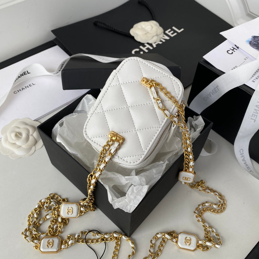 Chanel AP2931 Small Vanity with Chain Lambskin white