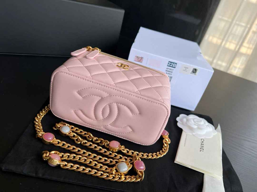 Chanel AP2937 Vanity with Chain Lambskin Pink