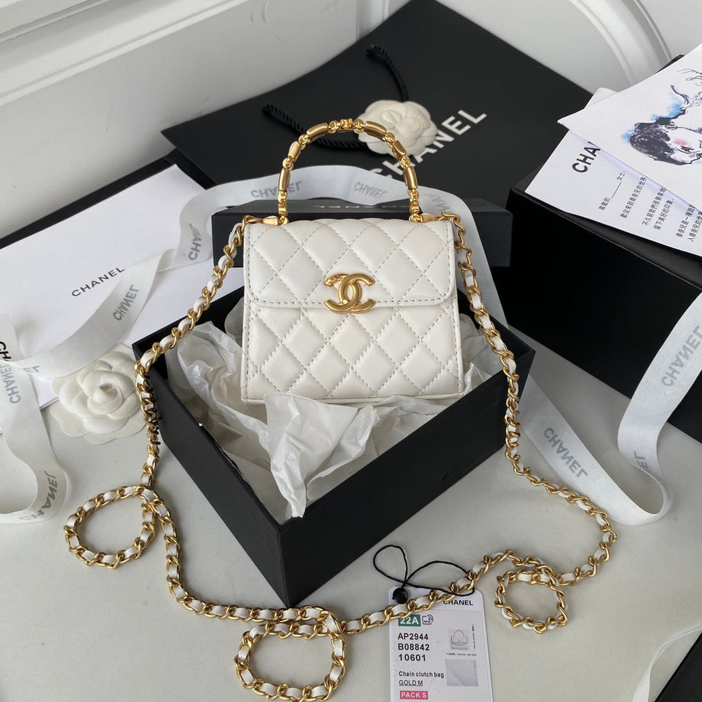 Chanel AP2944 Clutch with Chain Lambskin white